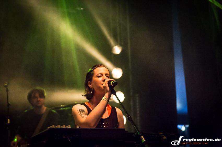 Anna Aaron (live beim Maifeld Derby, 2014)