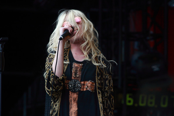Glühend - Fotos: The Pretty Reckless live bei Rock am Ring 2014 