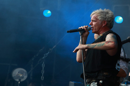 Hoch die Schalmei! - Fotos: In Extremo live bei Rock am Ring 2014 